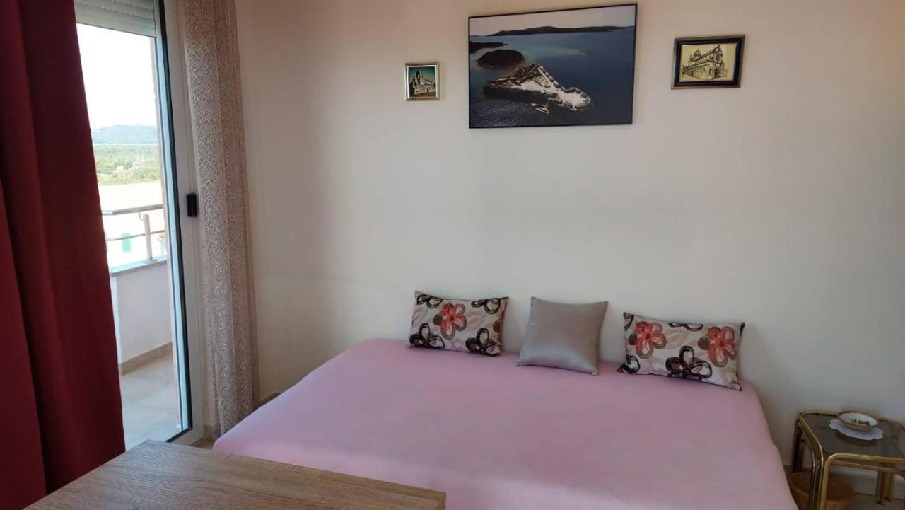 Apartment Ruby Sibenik Exterior photo